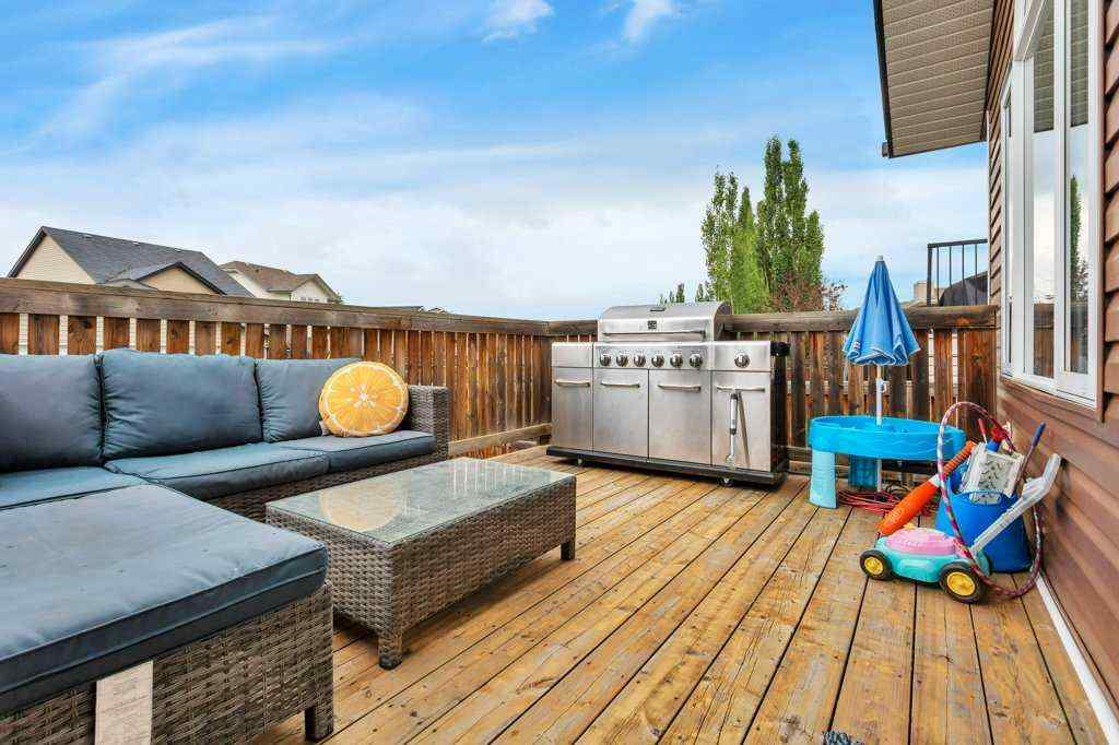 MLS® A2245951 - 111 Vanson Close  in Vanier Woods Red Deer, Residential