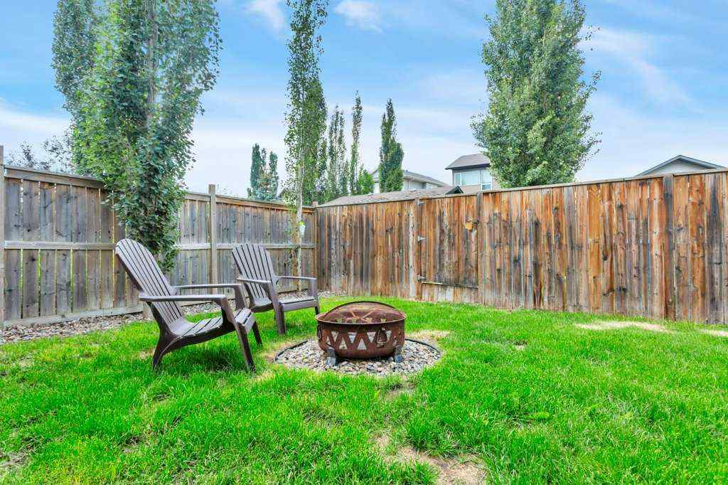 MLS® A2245951 - 111 Vanson Close  in Vanier Woods Red Deer, Residential