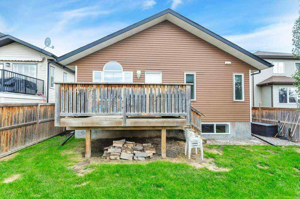 MLS® A2245951 - 111 Vanson Close  in Vanier Woods Red Deer, Residential