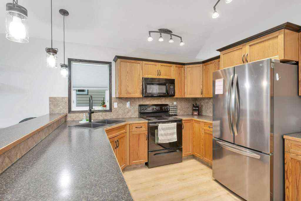 MLS® A2245951 - 111 Vanson Close  in Vanier Woods Red Deer, Residential