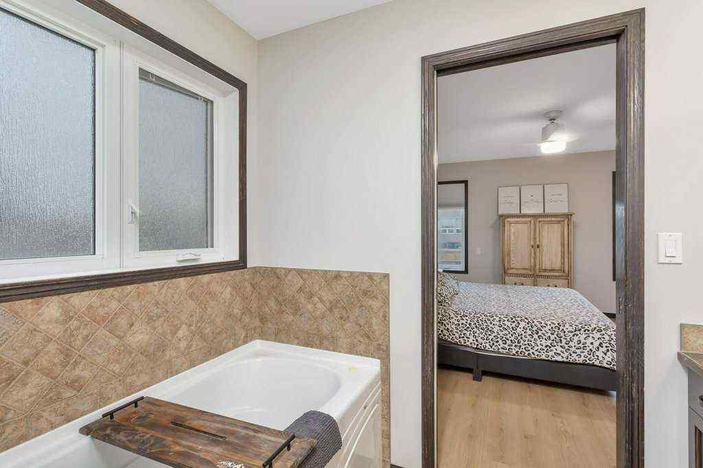 MLS® A2245951 - 111 Vanson Close  in Vanier Woods Red Deer, Residential