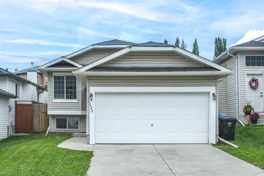 MLS® A2245956 - 123 Royal Birch Manor NW in Royal Oak Calgary, Residential