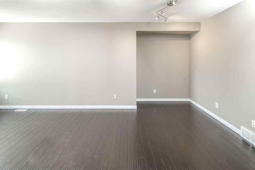 MLS® A2245956 - 123 Royal Birch Manor NW in Royal Oak Calgary, Residential