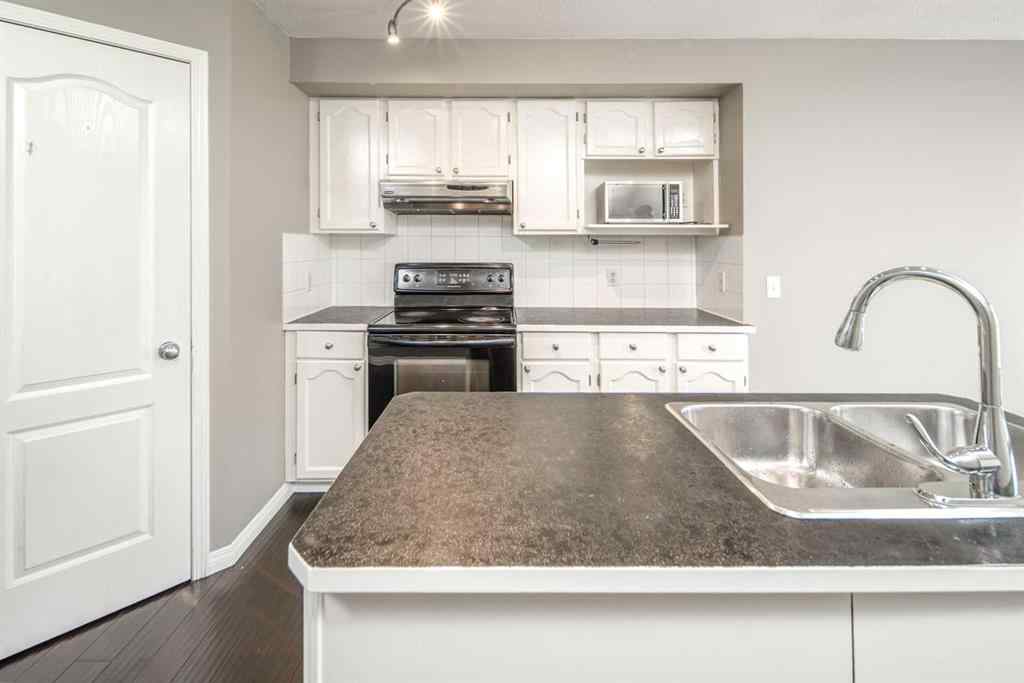 MLS® A2245956 - 123 Royal Birch Manor NW in Royal Oak Calgary, Residential