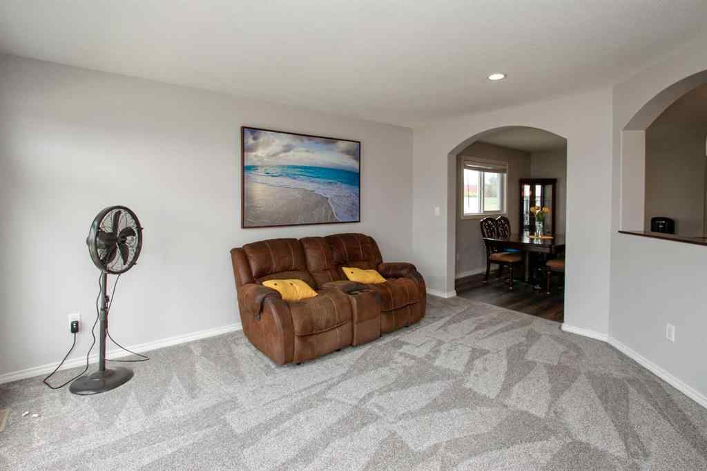 MLS® A2245957 - 73 Bowman Circle  in Beacon Hill Sylvan Lake, Residential