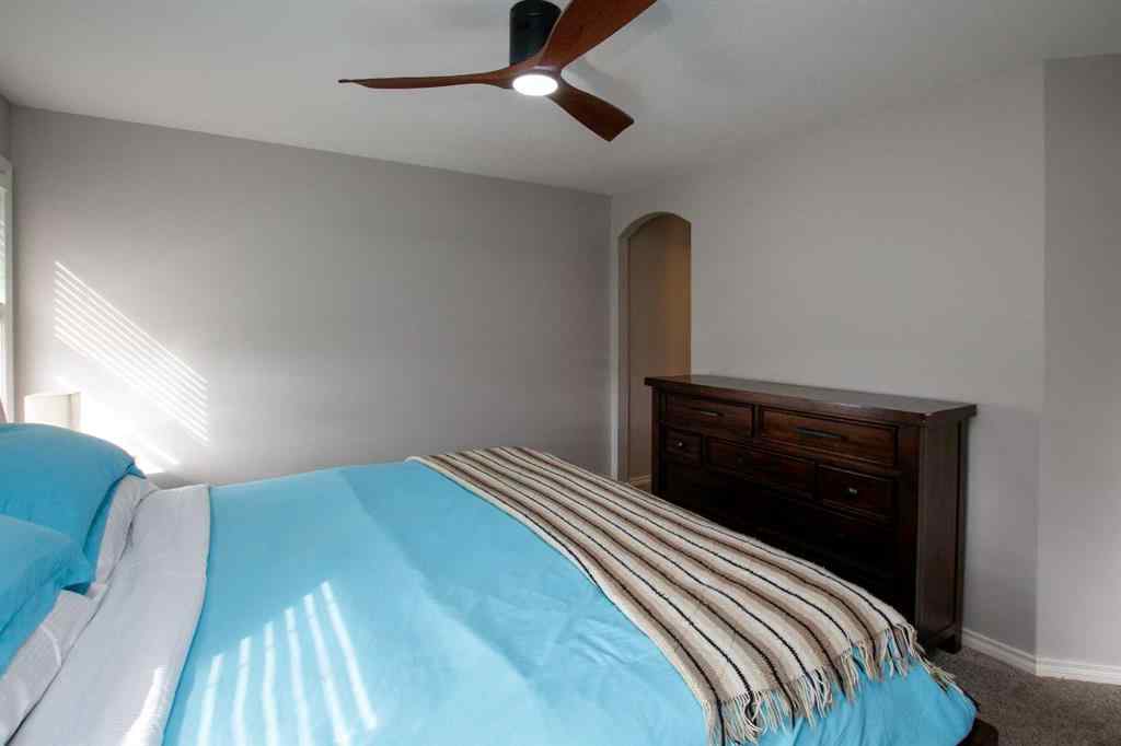 MLS® A2245957 - 73 Bowman Circle  in Beacon Hill Sylvan Lake, Residential