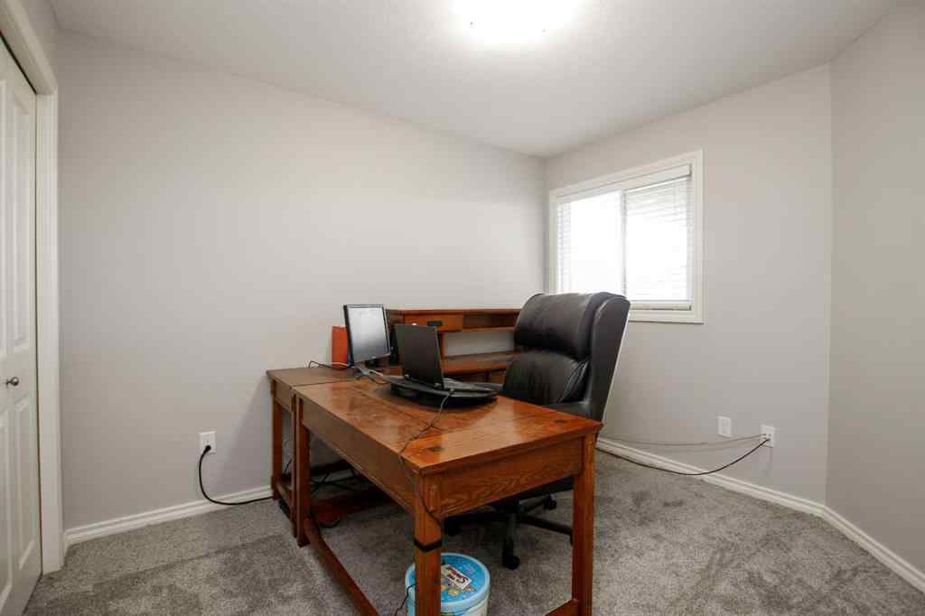 MLS® A2245957 - 73 Bowman Circle  in Beacon Hill Sylvan Lake, Residential