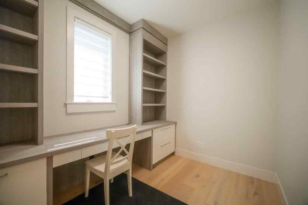 MLS® A2245961 - 419 29 Avenue NE in Winston Heights/Mountview Calgary, Residential