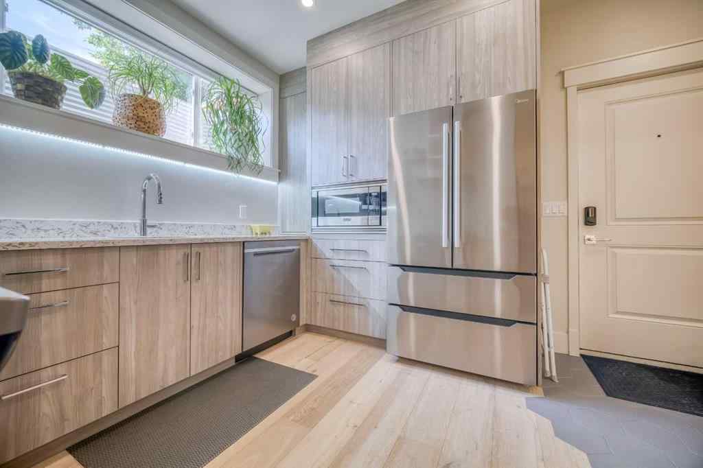 MLS® A2245961 - 419 29 Avenue NE in Winston Heights/Mountview Calgary, Residential