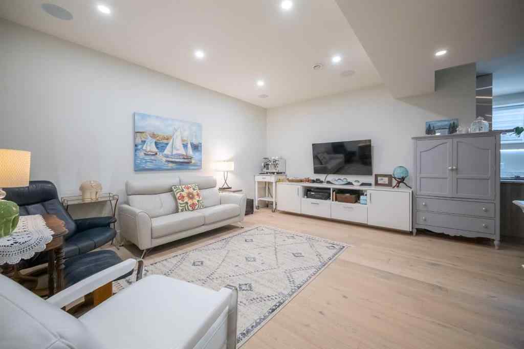 MLS® A2245961 - 419 29 Avenue NE in Winston Heights/Mountview Calgary, Residential