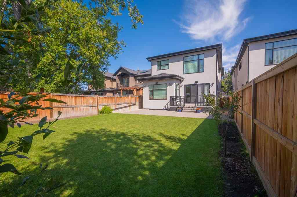 MLS® A2245961 - 419 29 Avenue NE in Winston Heights/Mountview Calgary, Residential