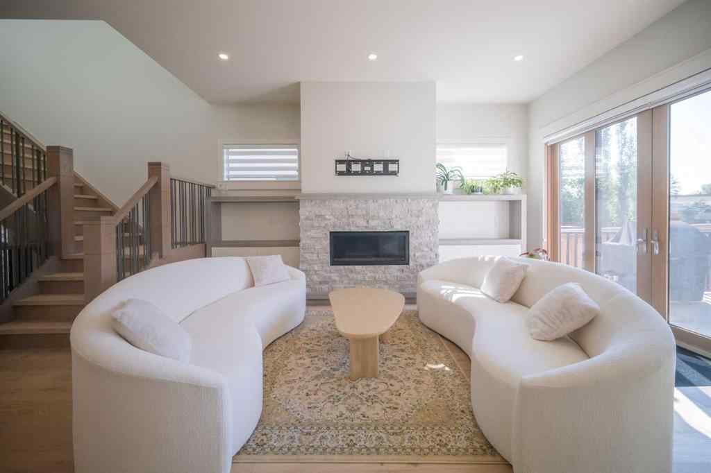 MLS® A2245961 - 419 29 Avenue NE in Winston Heights/Mountview Calgary, Residential