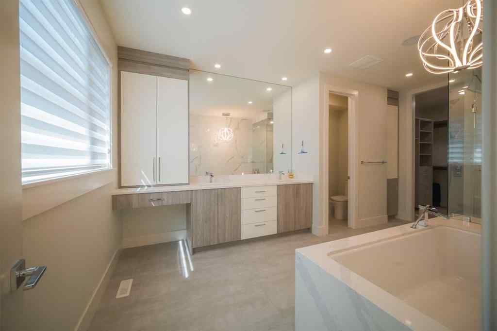 MLS® A2245961 - 419 29 Avenue NE in Winston Heights/Mountview Calgary, Residential
