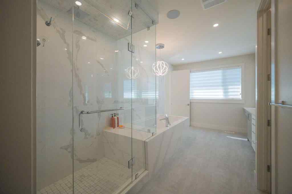 MLS® A2245961 - 419 29 Avenue NE in Winston Heights/Mountview Calgary, Residential