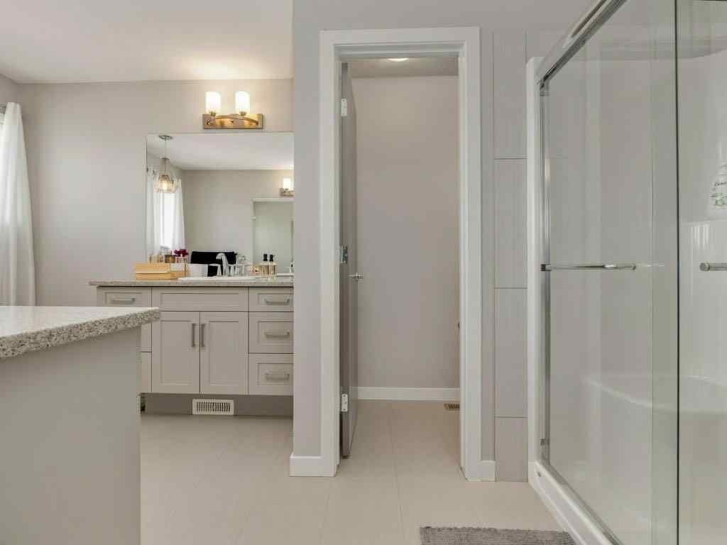 MLS® A2245962 - 102 Blackwolf Bay N in Blackwolf 1 Lethbridge, Residential