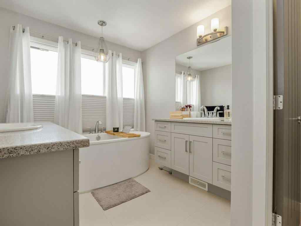 MLS® A2245962 - 102 Blackwolf Bay N in Blackwolf 1 Lethbridge, Residential