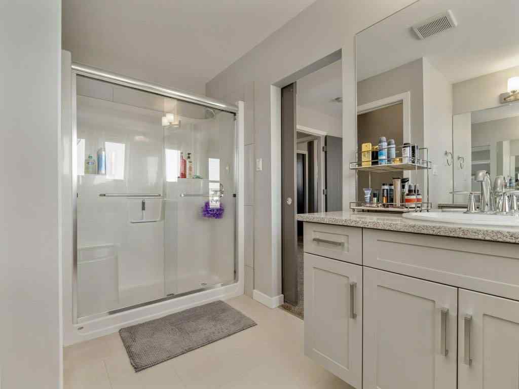 MLS® A2245962 - 102 Blackwolf Bay N in Blackwolf 1 Lethbridge, Residential