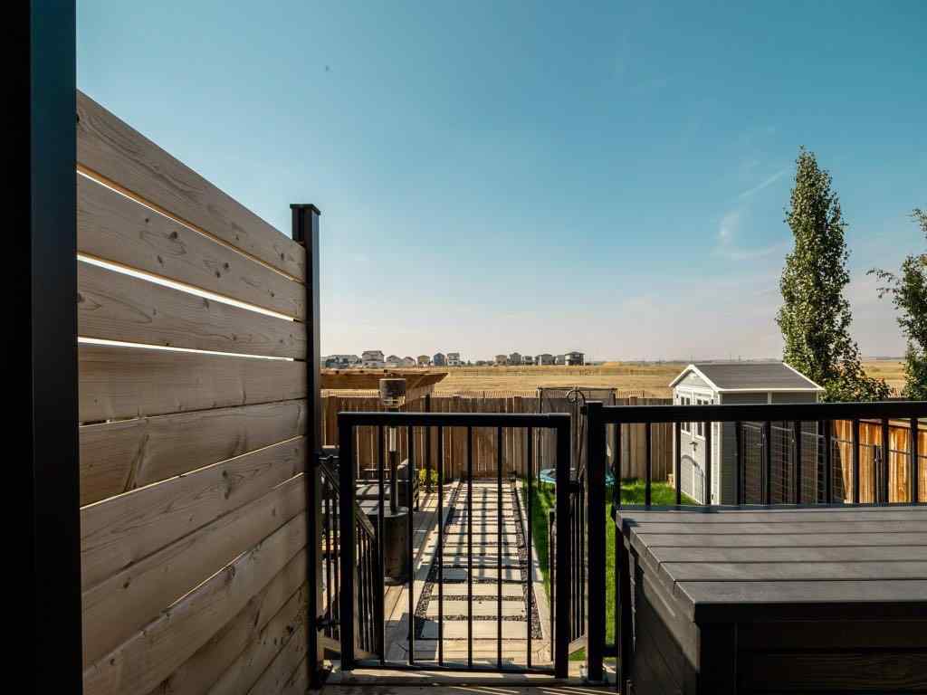 MLS® A2245962 - 102 Blackwolf Bay N in Blackwolf 1 Lethbridge, Residential