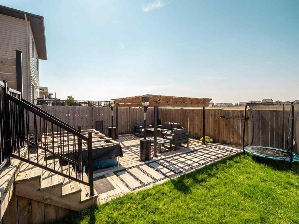 MLS® A2245962 - 102 Blackwolf Bay N in Blackwolf 1 Lethbridge, Residential