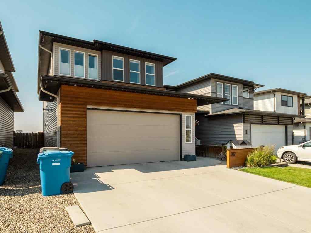 MLS® A2245962 - 102 Blackwolf Bay N in Blackwolf 1 Lethbridge, Residential