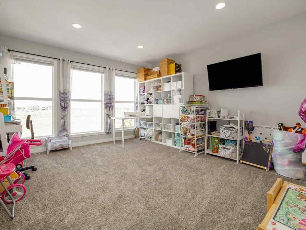 MLS® A2245962 - 102 Blackwolf Bay N in Blackwolf 1 Lethbridge, Residential