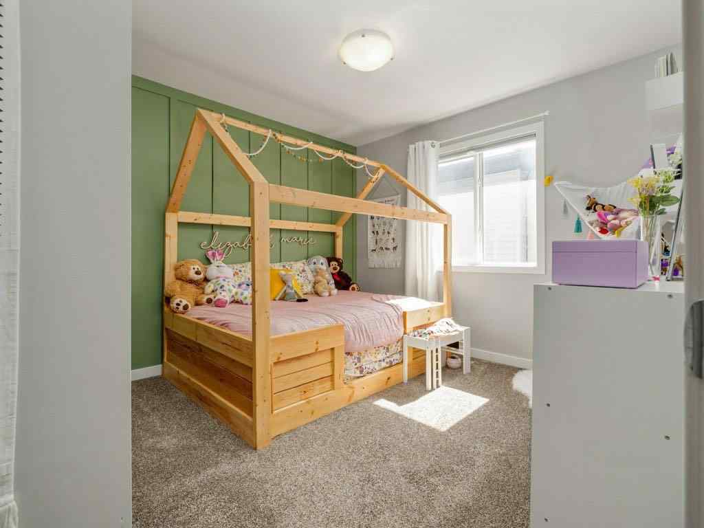 MLS® A2245962 - 102 Blackwolf Bay N in Blackwolf 1 Lethbridge, Residential