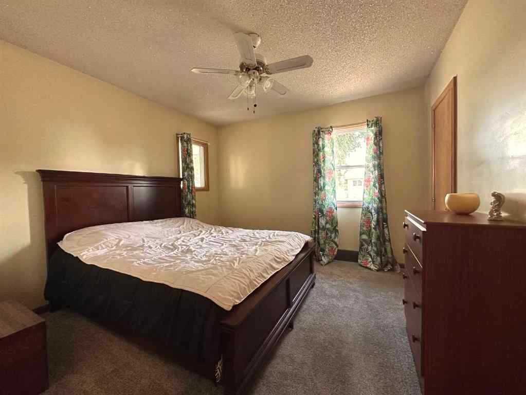 MLS® A2245963 - 702 8 Street SW in SW Hill Medicine Hat, Residential