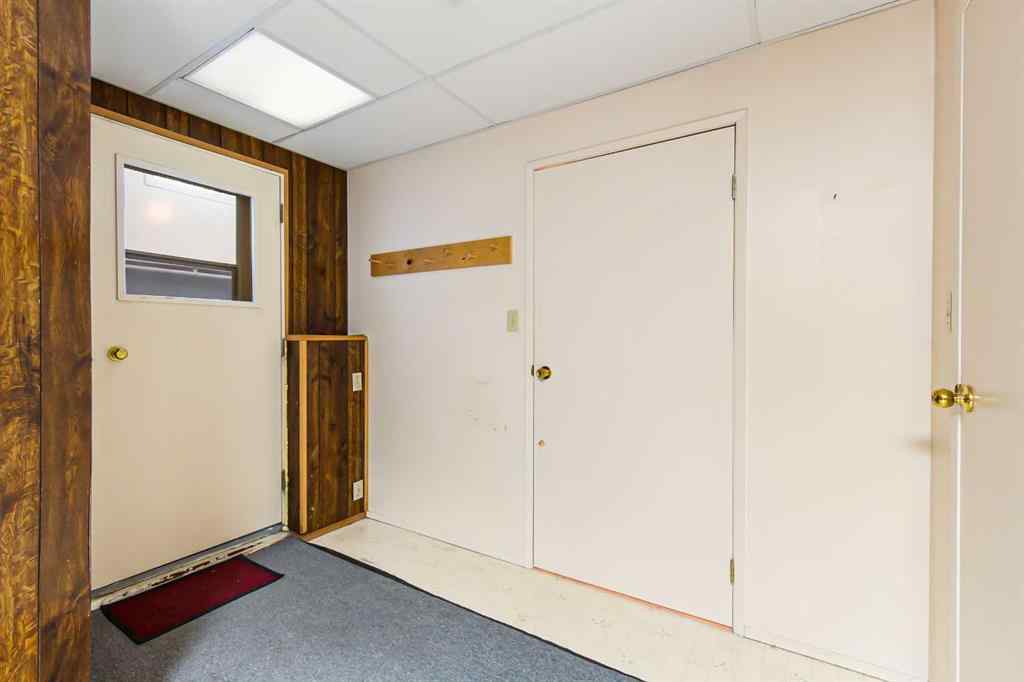 MLS® A2245966 - 204 Silverthorn Close  in NONE Olds, Residential