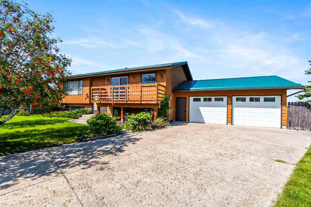 MLS® A2245966 - 204 Silverthorn Close  in NONE Olds, Residential