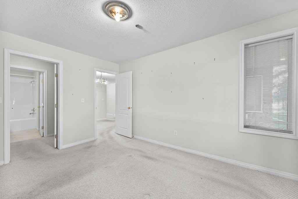 MLS® A2245973 - Unit #109 4507 45 Street SW in Glamorgan Calgary, Residential
