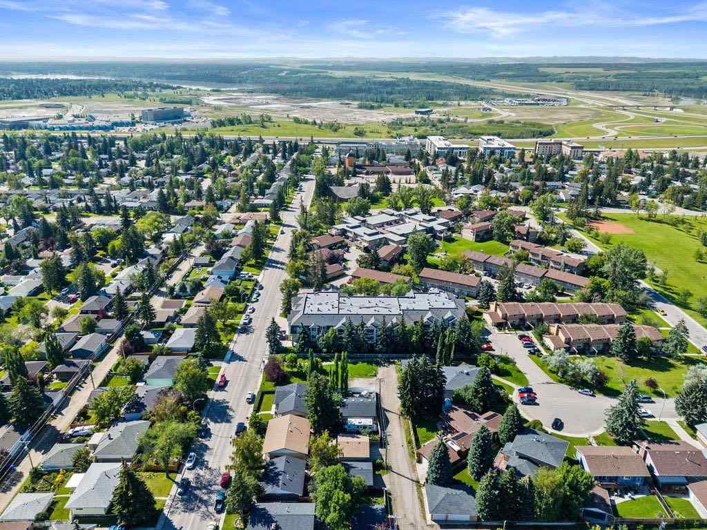 MLS® A2245973 - Unit #109 4507 45 Street SW in Glamorgan Calgary, Residential