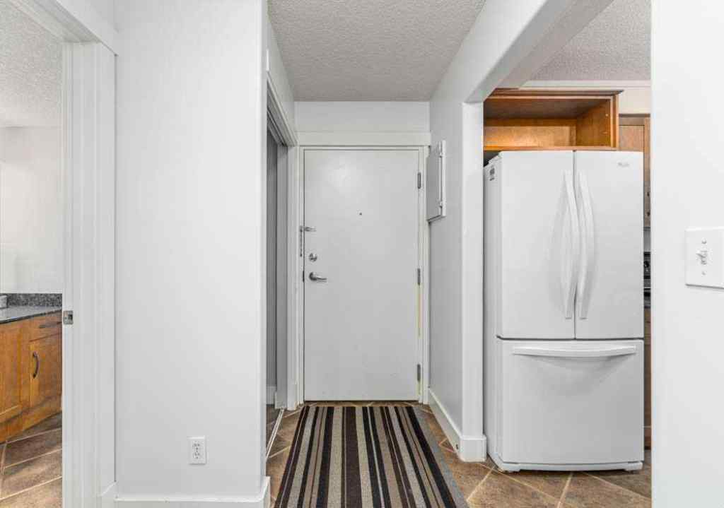 MLS® A2245976 - Unit #202 333 5 Avenue NE in Crescent Heights Calgary, Residential
