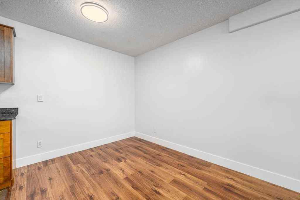 MLS® A2245976 - Unit #202 333 5 Avenue NE in Crescent Heights Calgary, Residential