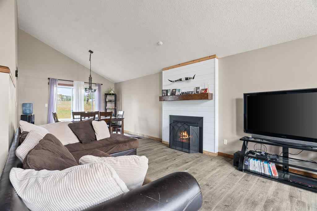 MLS® A2245977 - 170 Community Lane  in Saprae Creek Estates Saprae Creek, Residential