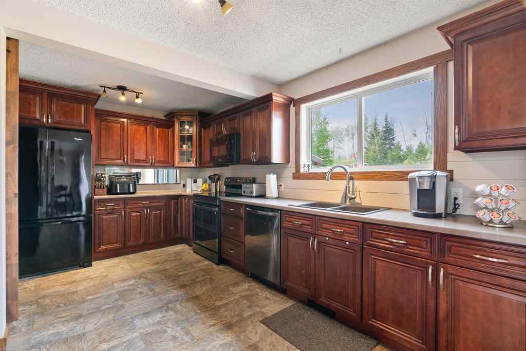 MLS® A2245977 - 170 Community Lane  in Saprae Creek Estates Saprae Creek, Residential