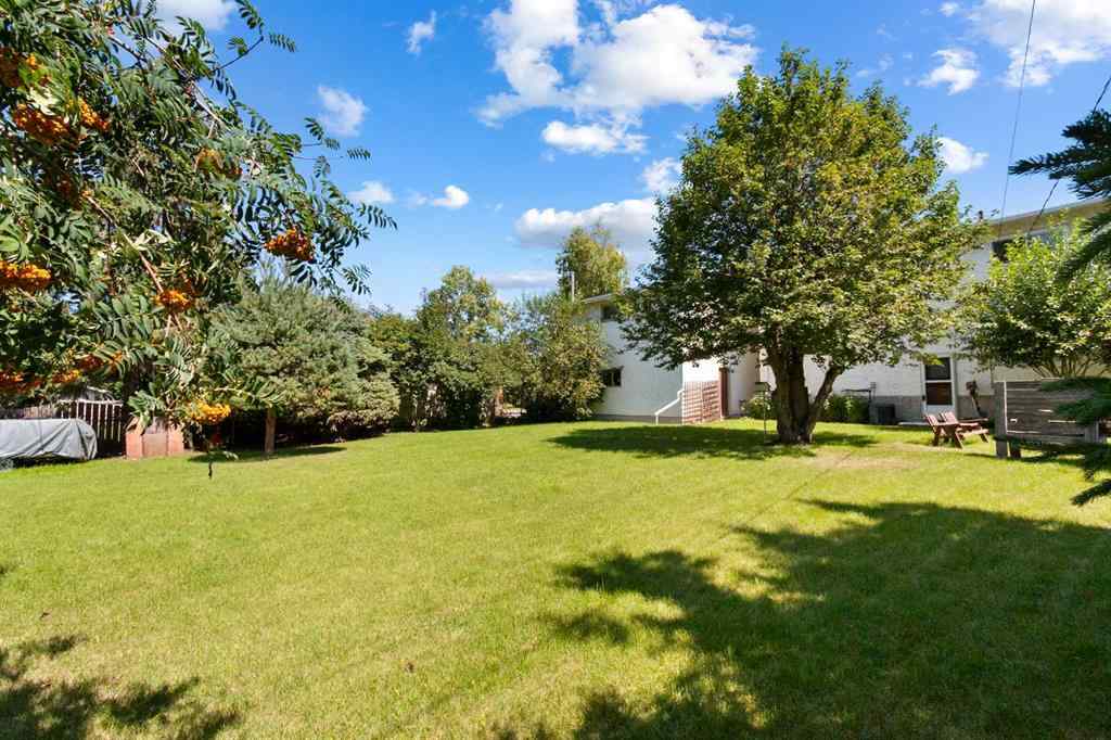 MLS® A2245978 - 5206 57 Avenue  in NONE Olds, Residential