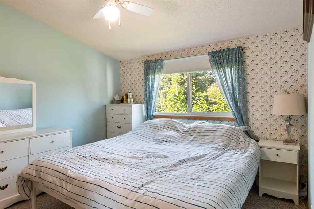 MLS® A2245978 - 5206 57 Avenue  in NONE Olds, Residential