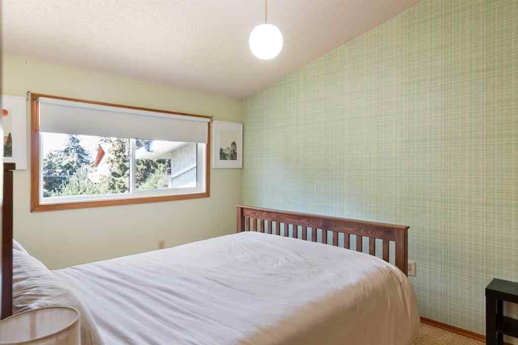 MLS® A2245978 - 5206 57 Avenue  in NONE Olds, Residential