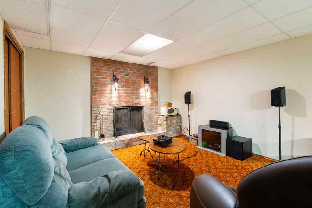 MLS® A2245978 - 5206 57 Avenue  in NONE Olds, Residential