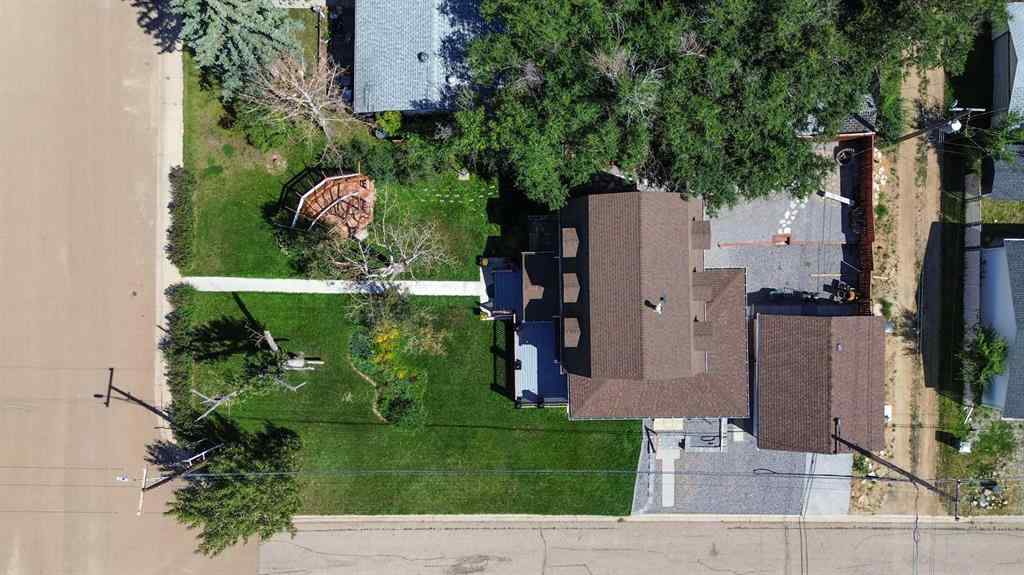 MLS® A2245989 - 1507 2 Avenue  NW in Midland Drumheller, Residential