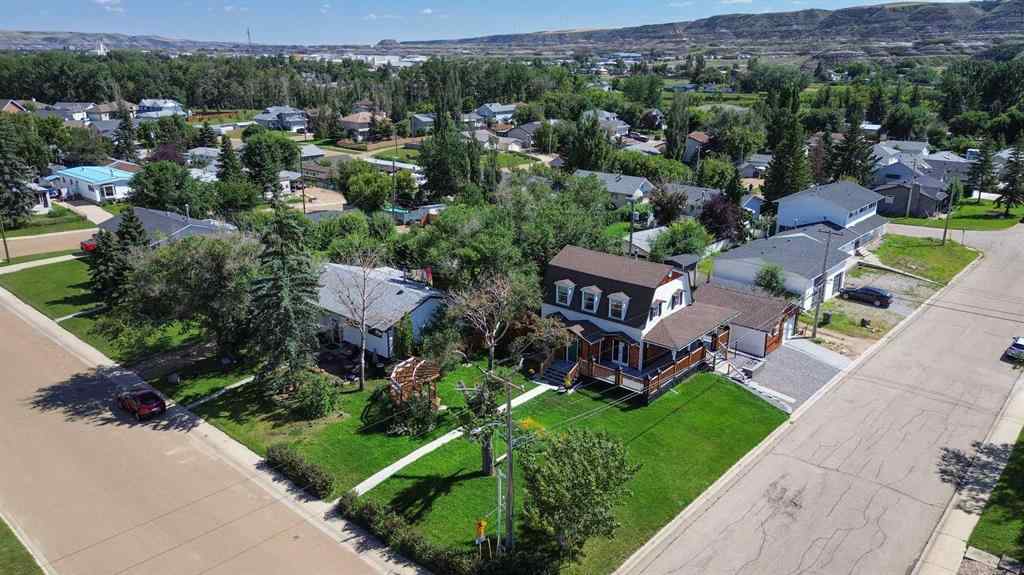 MLS® A2245989 - 1507 2 Avenue  NW in Midland Drumheller, Residential