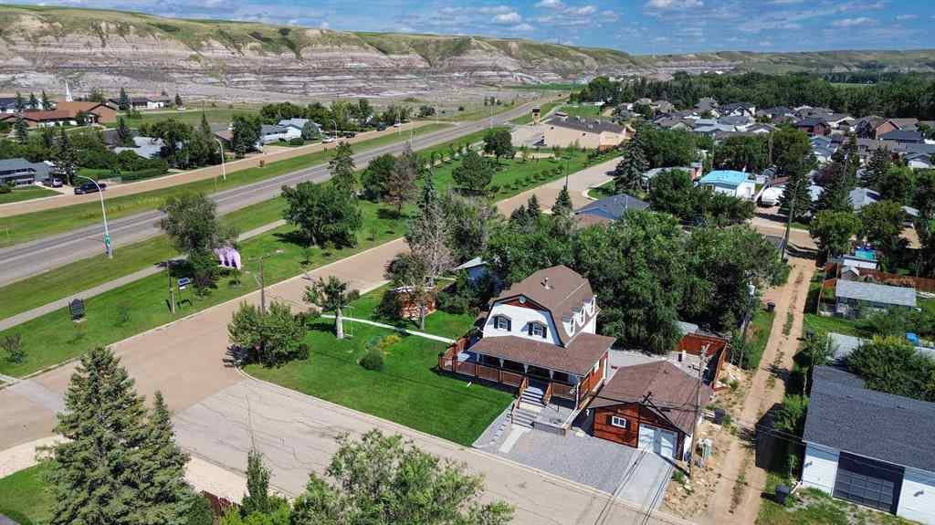 MLS® A2245989 - 1507 2 Avenue  NW in Midland Drumheller, Residential