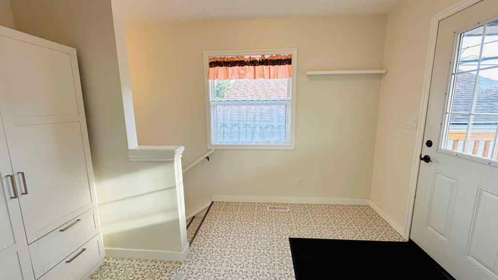 MLS® A2245989 - 1507 2 Avenue  NW in Midland Drumheller, Residential