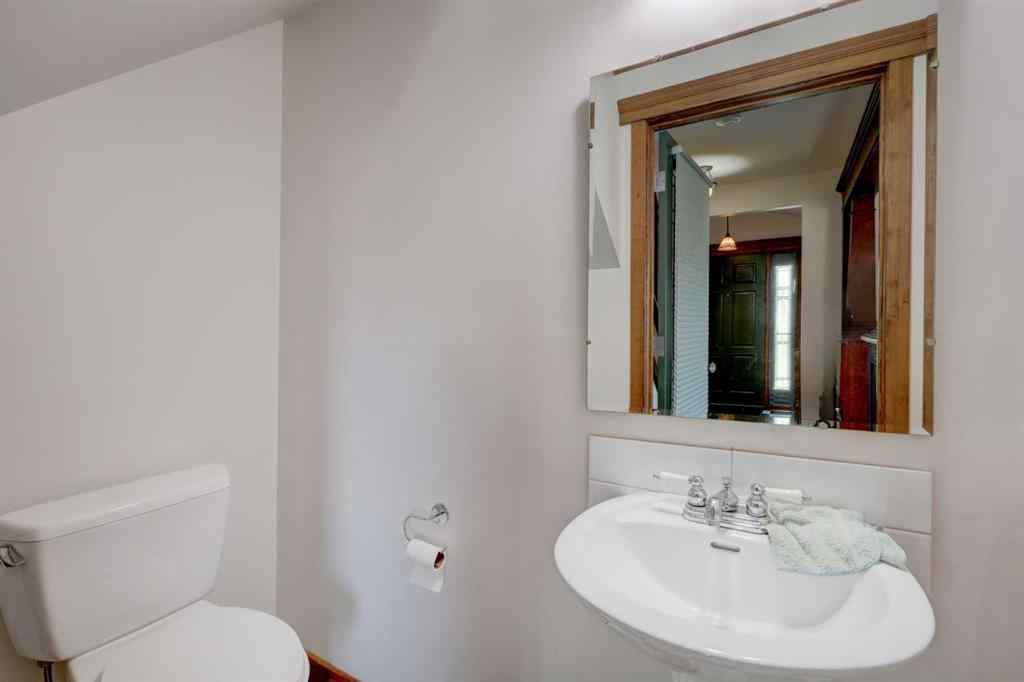 MLS® A2245989 - 1507 2 Avenue  NW in Midland Drumheller, Residential