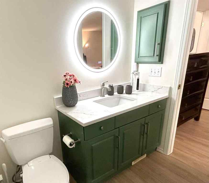 MLS® A2245992 - 305 Sierra Morena Green SW in Signal Hill Calgary, Residential