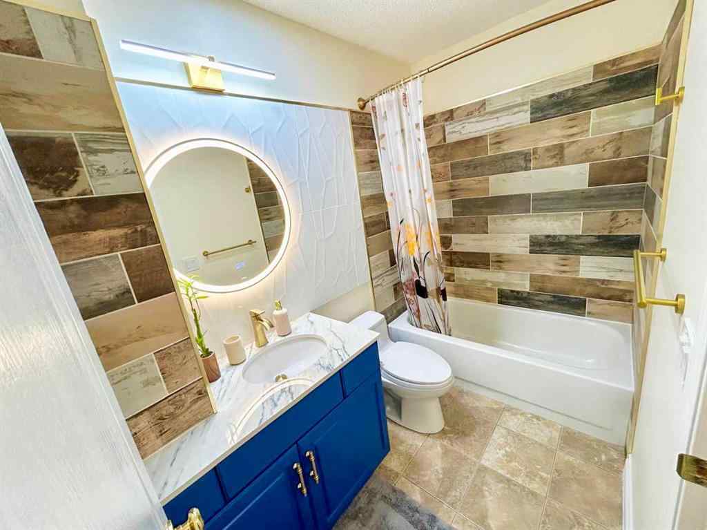 MLS® A2245992 - 305 Sierra Morena Green SW in Signal Hill Calgary, Residential