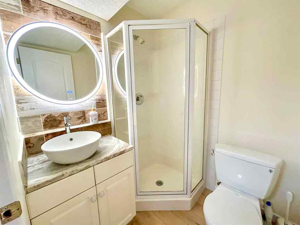 MLS® A2245992 - 305 Sierra Morena Green SW in Signal Hill Calgary, Residential