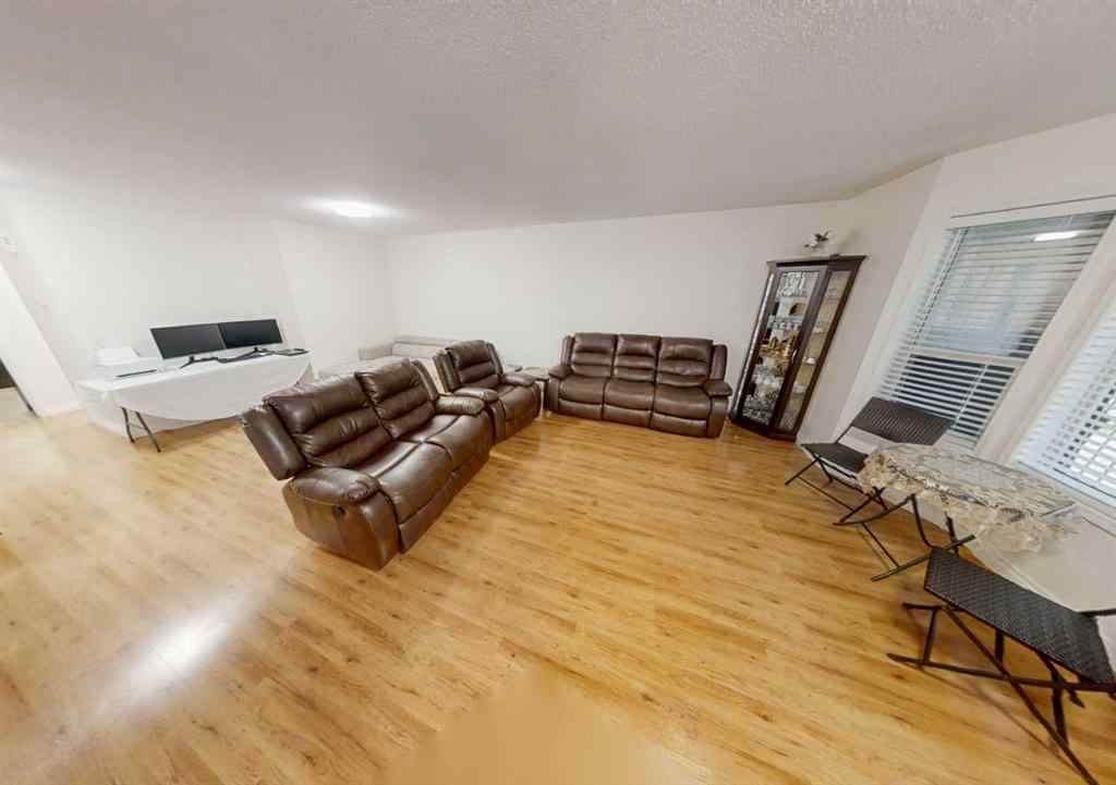 MLS® A2245992 - 305 Sierra Morena Green SW in Signal Hill Calgary, Residential