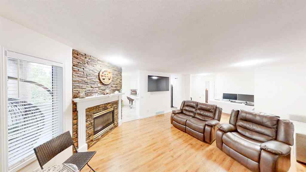 MLS® A2245992 - 305 Sierra Morena Green SW in Signal Hill Calgary, Residential