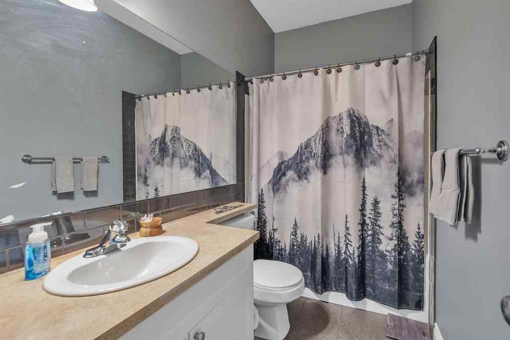 MLS® A2246017 - 101 Westmount Road  in Westmount_OK Okotoks, Residential